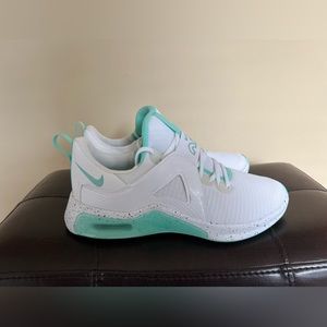 NEW! Nike Air Max Bella TR5